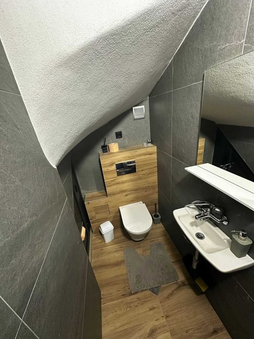 Дава се под наем Къща в Варна, Левски - 150 кв.м за 2000 € - Снимка #10