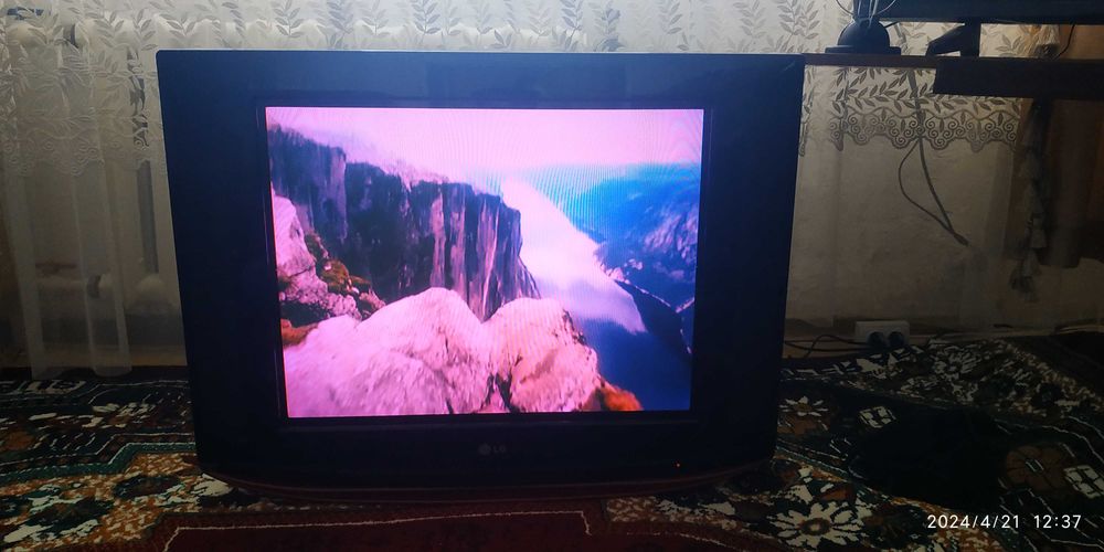 Сотилади!!! Продается Телевизор LG !!!