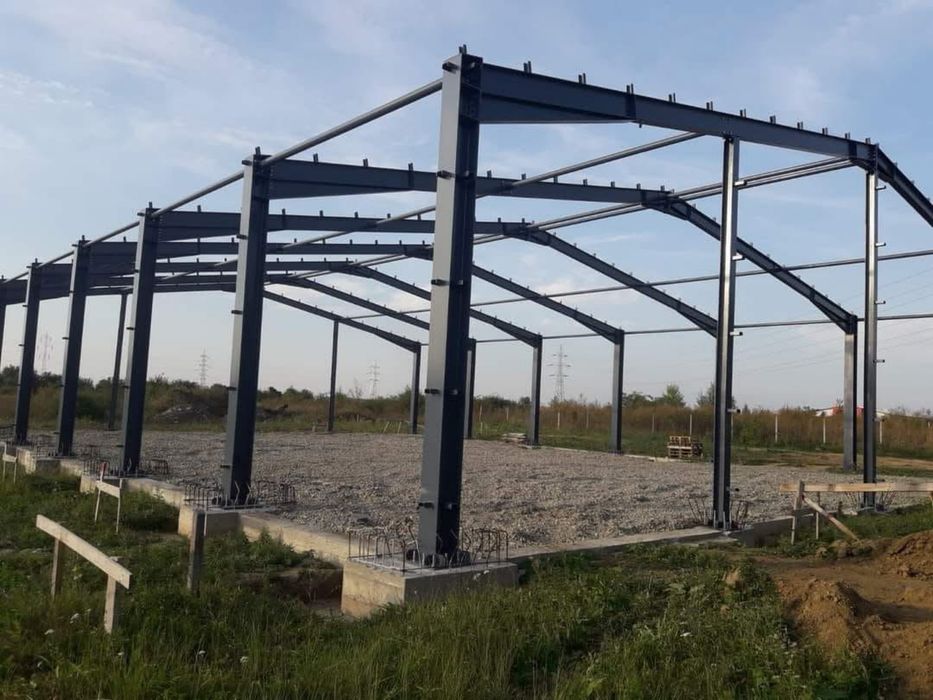 Vand hale metalice cu montaj 14x20 si 7x20m
