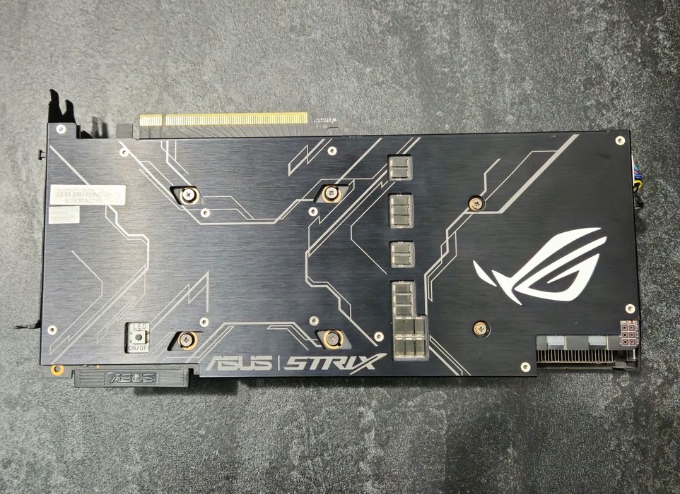 Топовая игровая видеокарта Asus Rog Strix RTX 2070 Super 8Gb