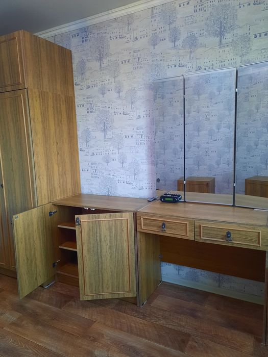 Продам спальный гарнитур. Торг