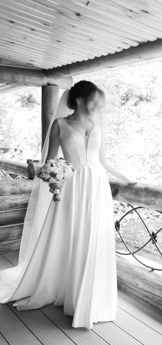 Элегантное свадебное платье