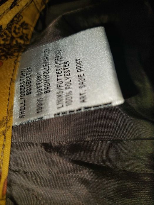 Fustă in clos cu fir auriu