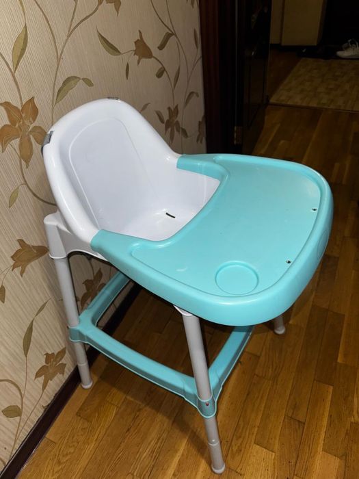 Продам стульчик для кормления
