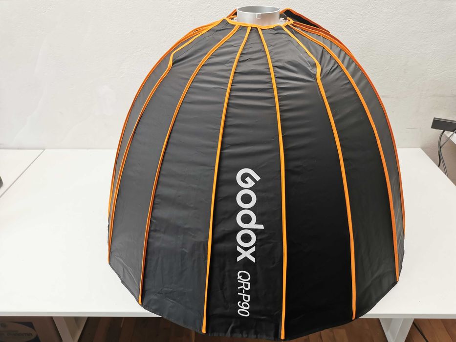 Софтбокс Godox QR-P90 Quick Release Parabolic Softbox параболичен софтбокс с диаметър 90см