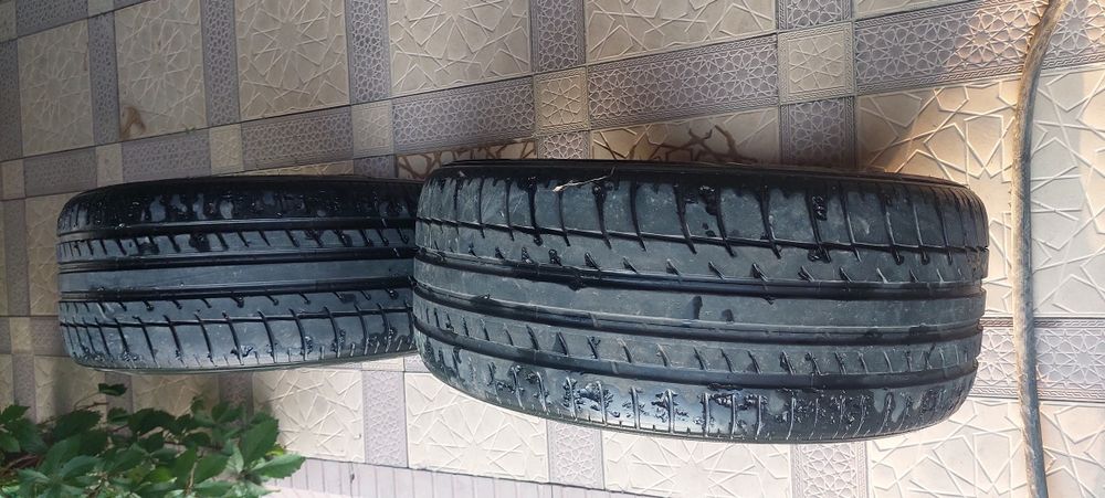 Б/у шина летнии  18 диаметр