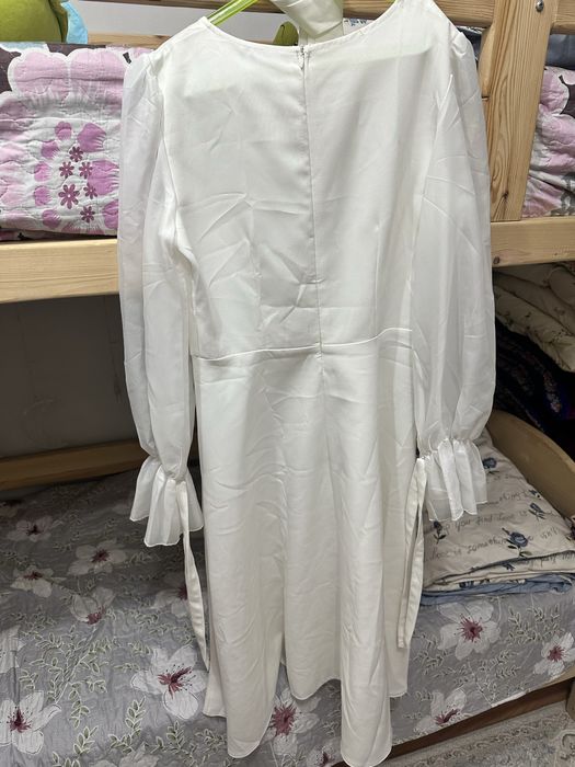 Белое платье хорошего качества