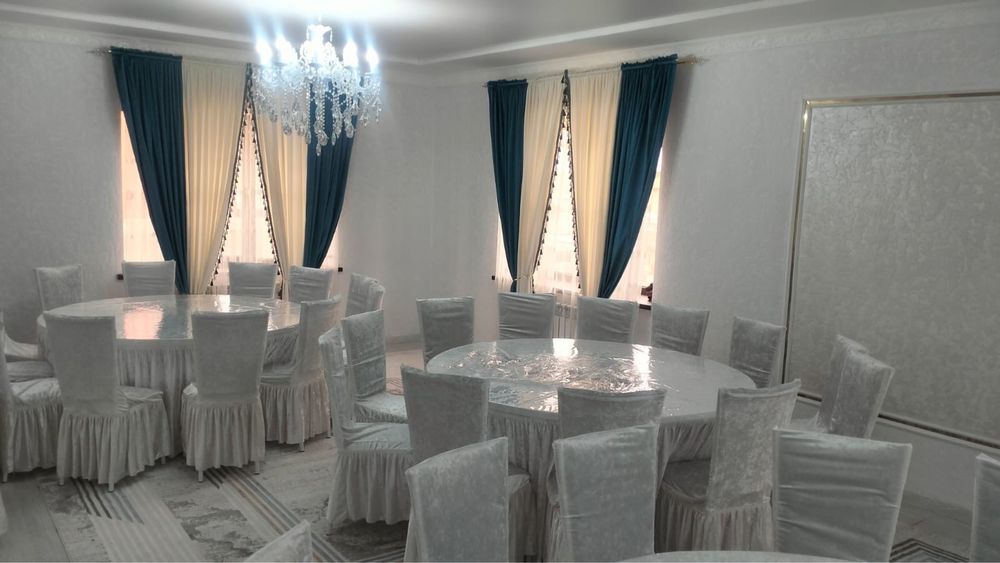 Здается коттедж двух этажный .