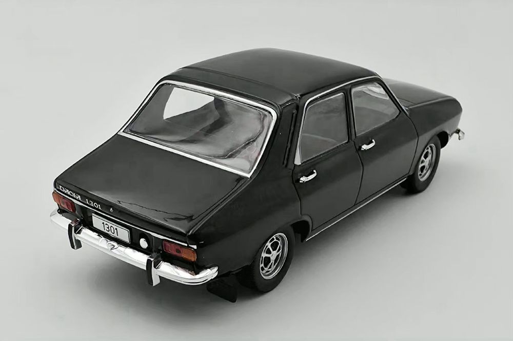 Macheta Dacia 1301 Securitate 1:24 – White Box