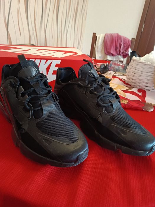 Nike AIR MAX ново