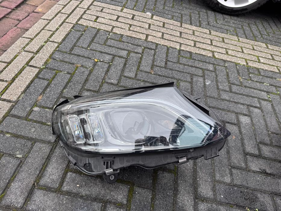 FAR DREAPTA MERCEDESS C CLASS W 205 MULTIBEAM Face-lift  cod: A2059066504 An :2019-2023