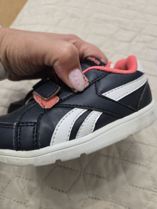 Маратонки за момиче размер 21, 21,5 и 22