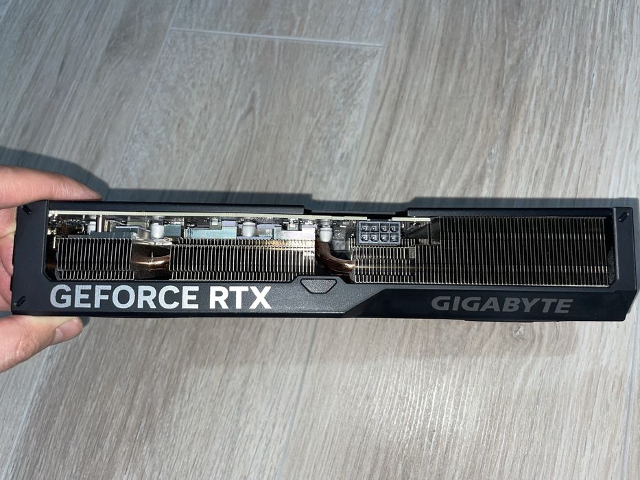 GIGABYTE GeForce RTX 4070 WINDFORCE OC 12 ГБ, звоните есть торг