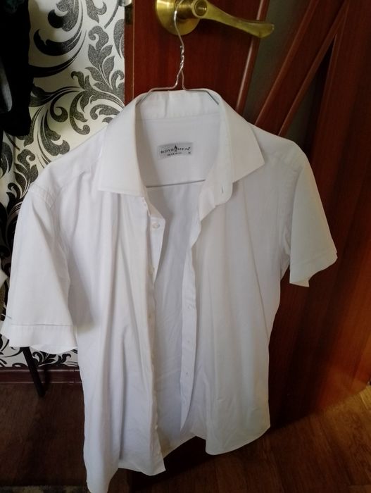 Продам костюм на мальчика 15-16 лет