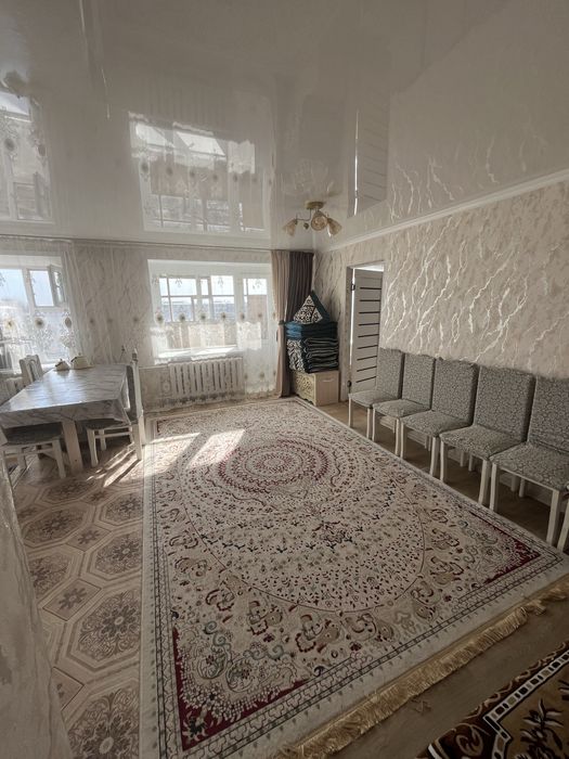 2 бөлмелі квартира сатылады!