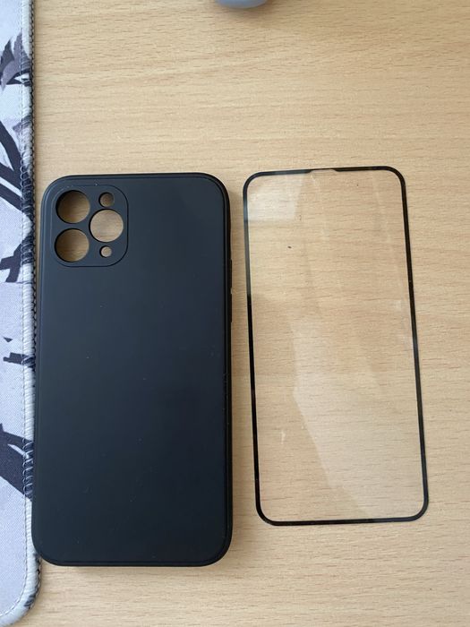 Чехол на 11 айфон с защитным стеклом в подарок