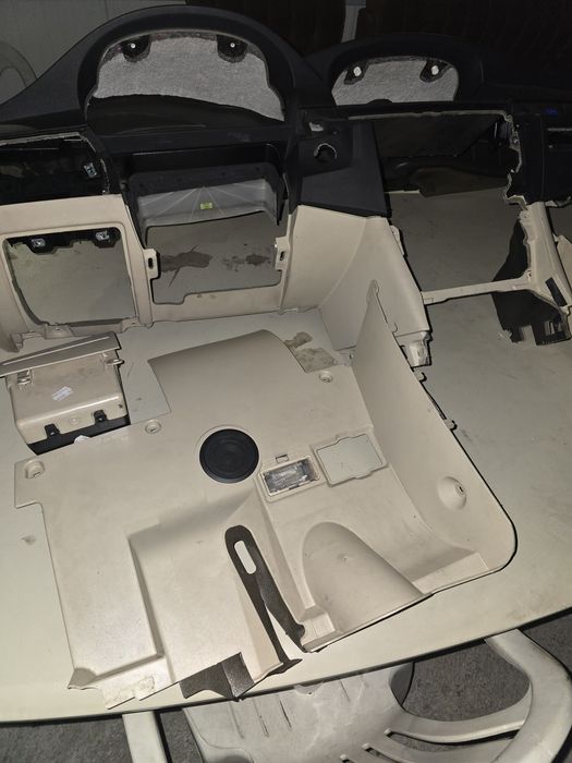 Табло е60 е61 с отвори cup holder