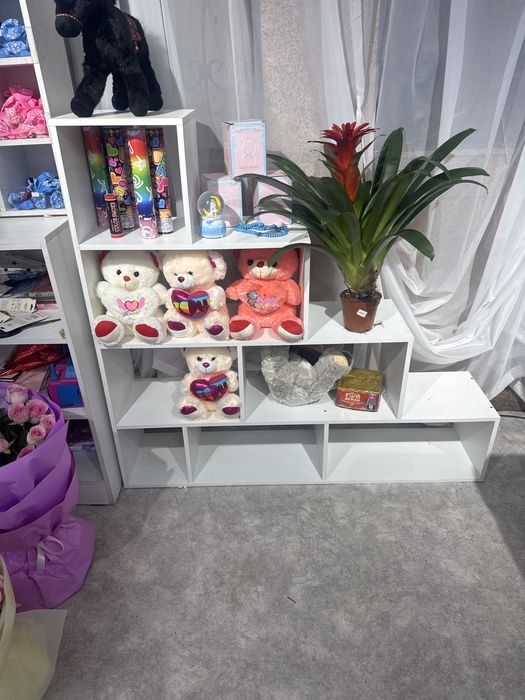 Продается полки срочно новые