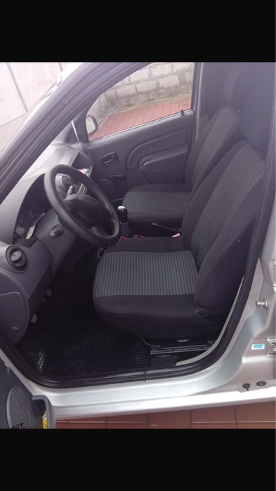 Logan Van 1.5    2009