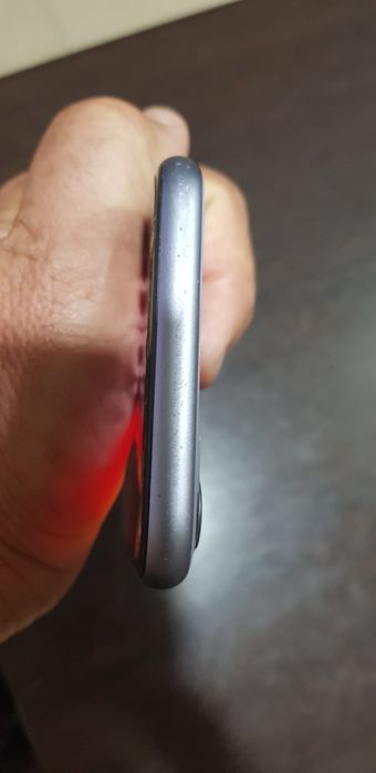 Vand telefon iphone 11.
