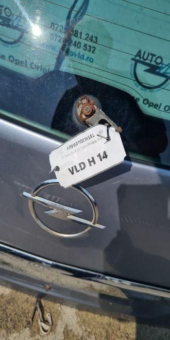Haion cu luneta Opel Zafira B