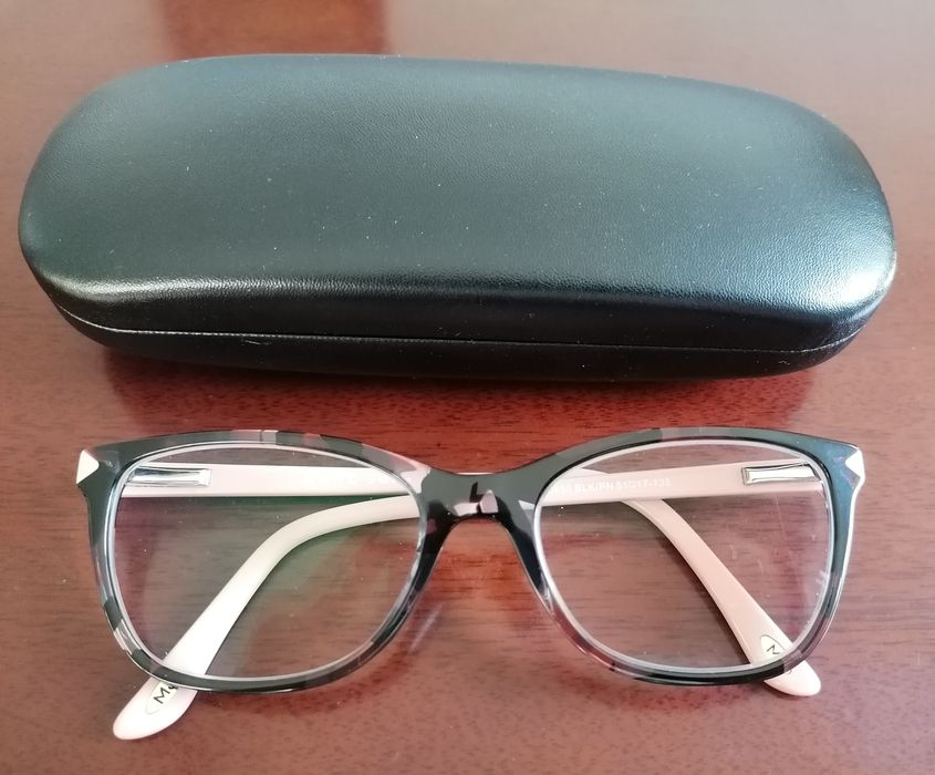 Нови диоптрични очила и лещи  Biofinity +4 диоптър