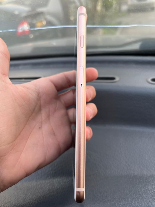 Продам Айфон 8 плюс 64гб