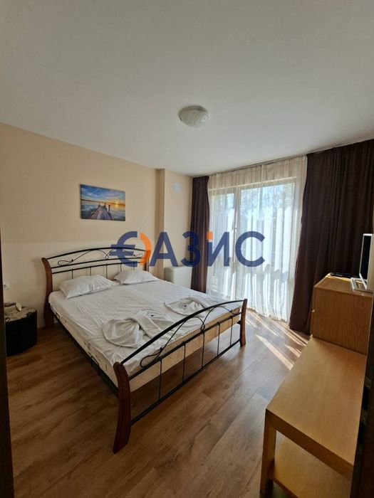 Продава се Двустаен апартамент в к.к. Слънчев бряг - 65 кв.м за 616 €/кв.м - Снимка #4