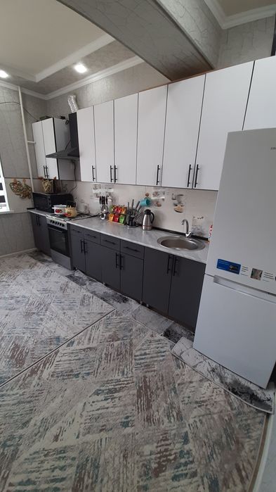 Квартира сотилади