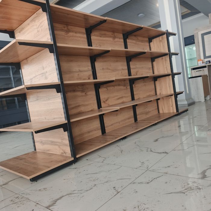 Stelaj. Prilavka poʻlka vitrina