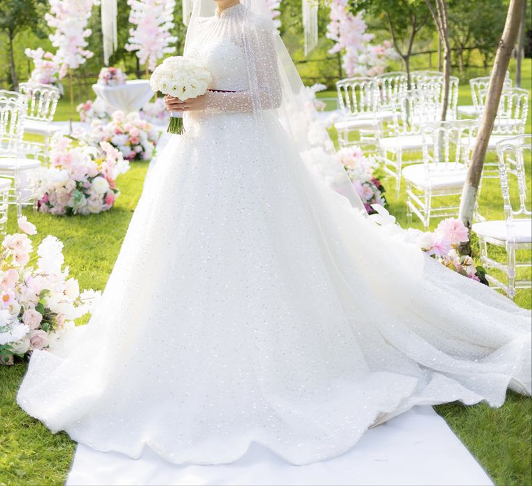 Шикарное свадебное платье