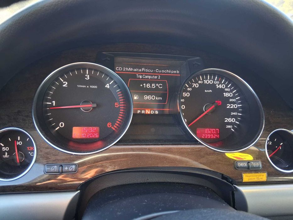 AUDI A8 0 — imagine 3