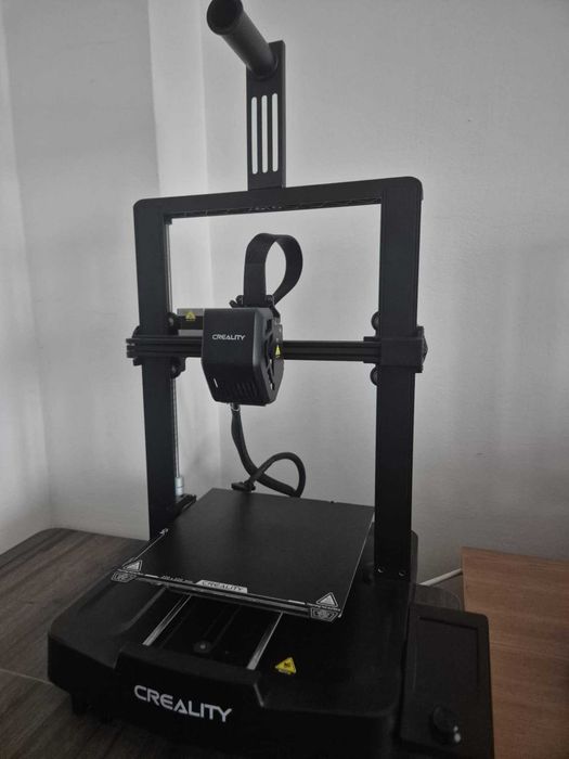 Imprimantă 3D Creality Ender-3 V3 SE – aproape nouă