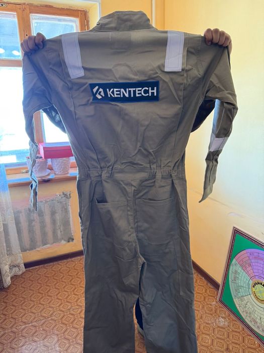 Спец одежда сатылады. Өте жақсы жағдайда спецовка