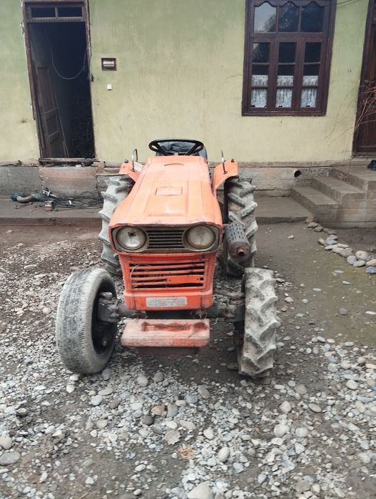 Кубота минитрактор сотилади