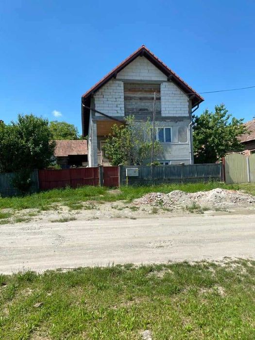 Casa de vanzare in Dambau