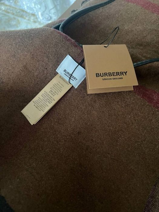 Пончо Burberry 100% кашемир