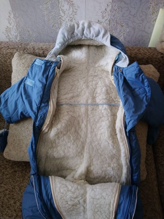 Продам детский комбинезон