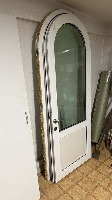 Врата от PVC дограма. Отлична!