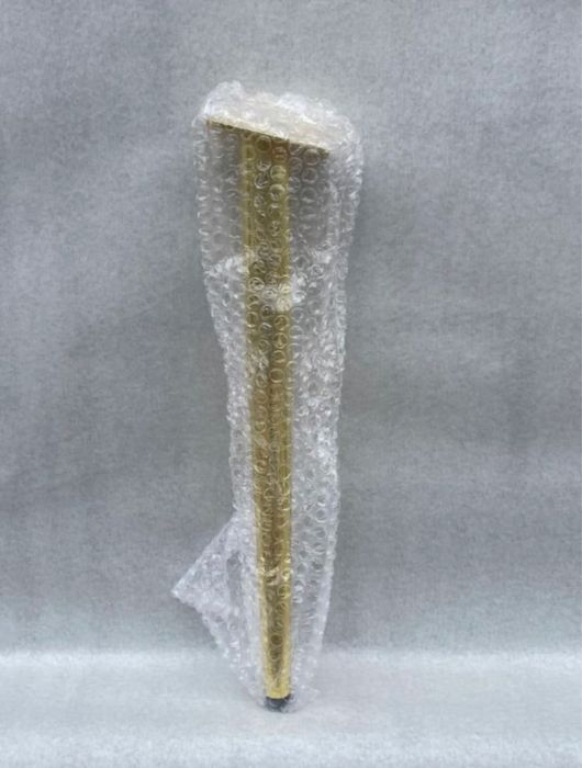 В продаже ножки . В комплекте 4 шт