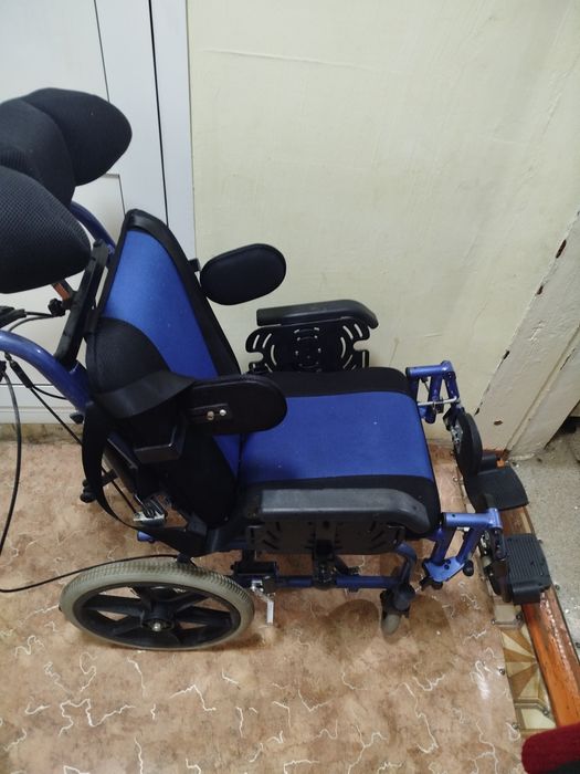 Коляска инвалидная подростковая