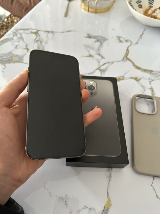 Продам 13про 256gb