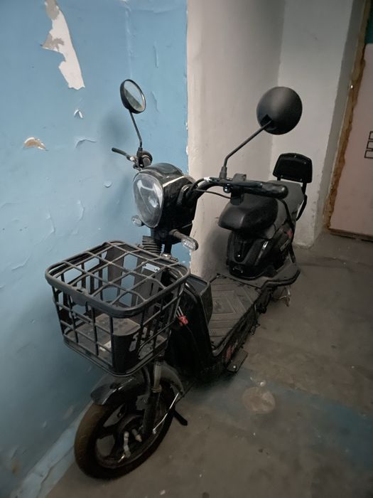 Продам электровелик sk8