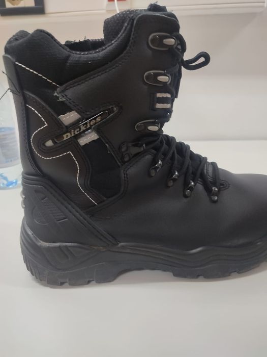 Продам сефти обувь