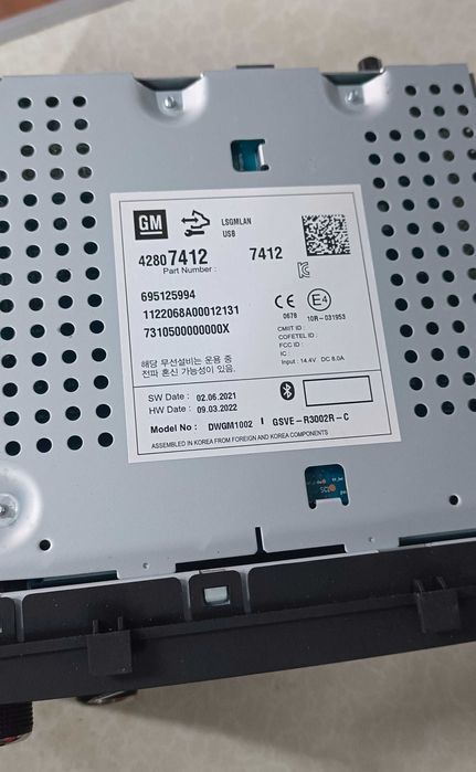 Продам штатную магнитолу