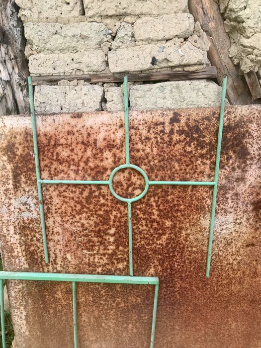 Стълбищен парапет от плътно желязо