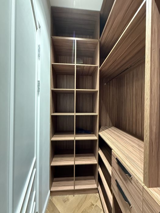 Гардероб шкаф продается