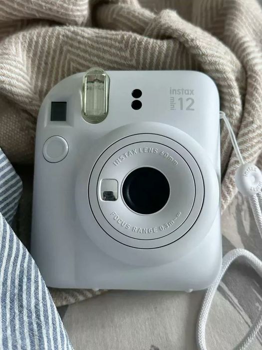 Fujifilm Instax Mini 12