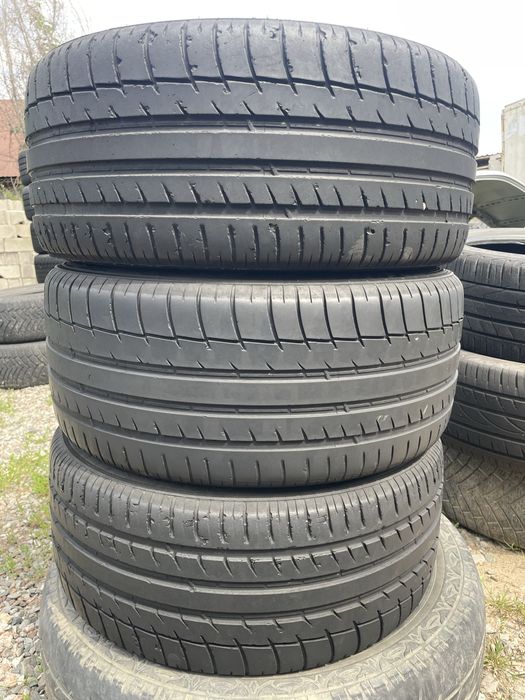 Три штуки летние шины 245/35/19 245/35R19 Triangle