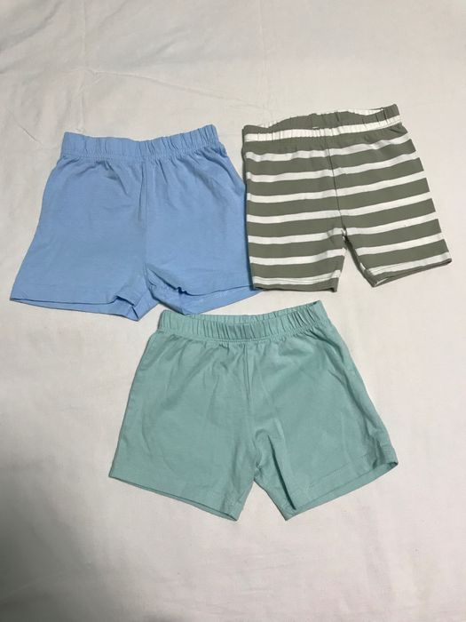 ЛОТ-Бебешки дрешки- памучни бодита и къси панталонки